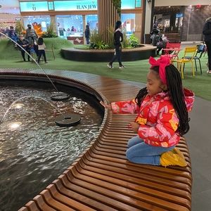 Meet your Posher, Jasmea